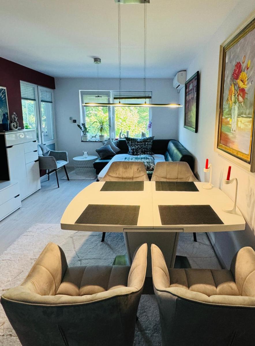 Suitetrails - City Apartment Varna