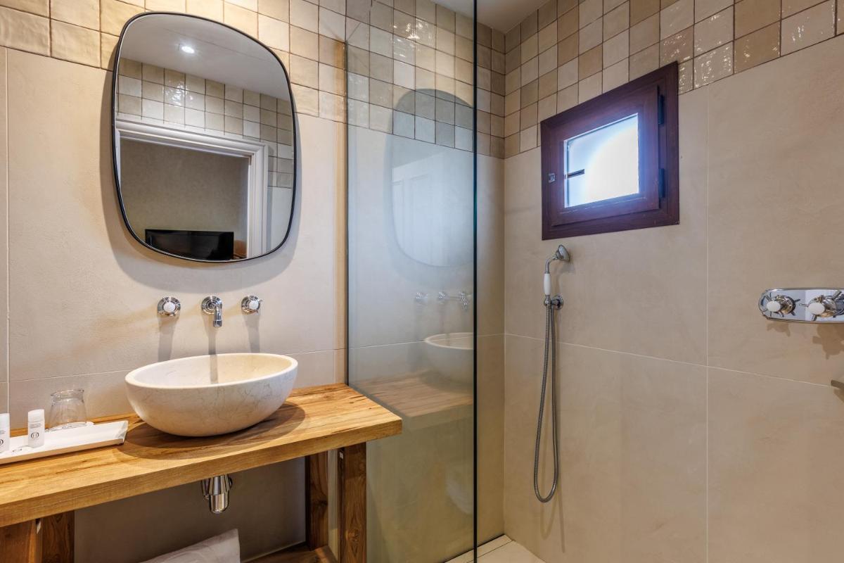 Un baño de Hoposa Uyal