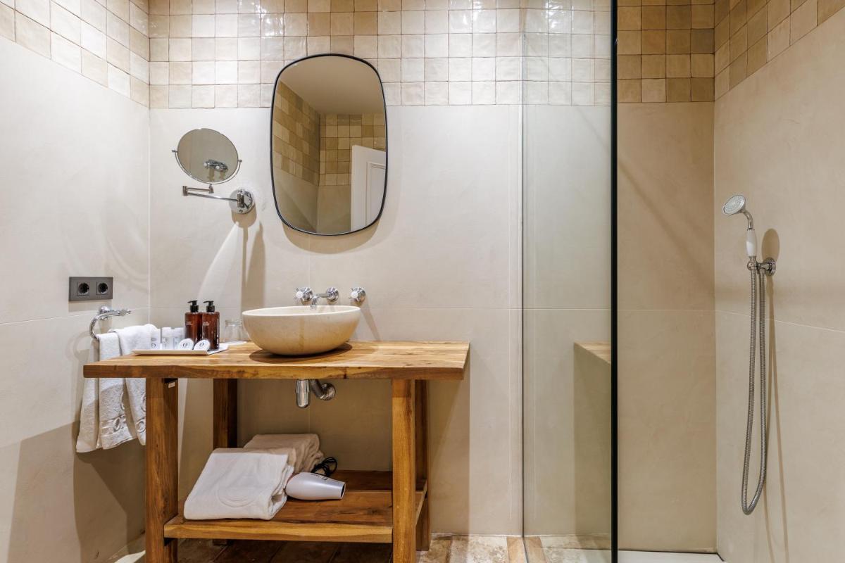 Un baño de Hoposa Uyal