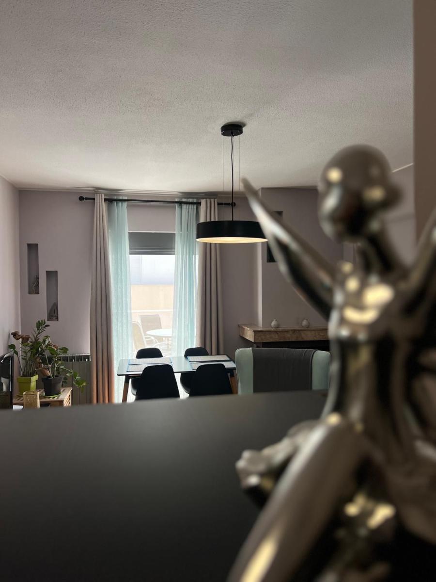 Brand new brilliant apartment at Athenian Riviera - Housity