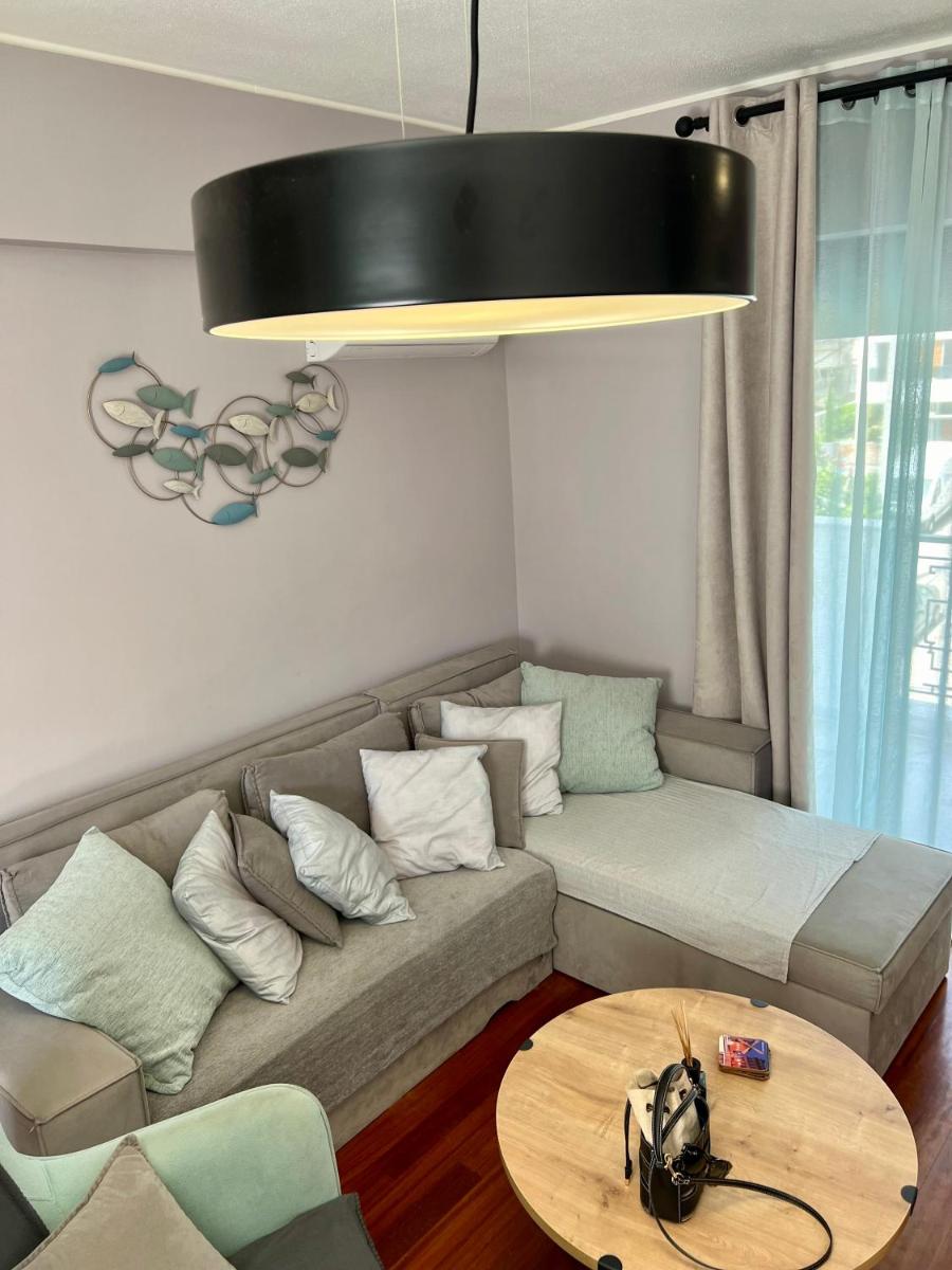 Brand new brilliant apartment at Athenian Riviera - Housity