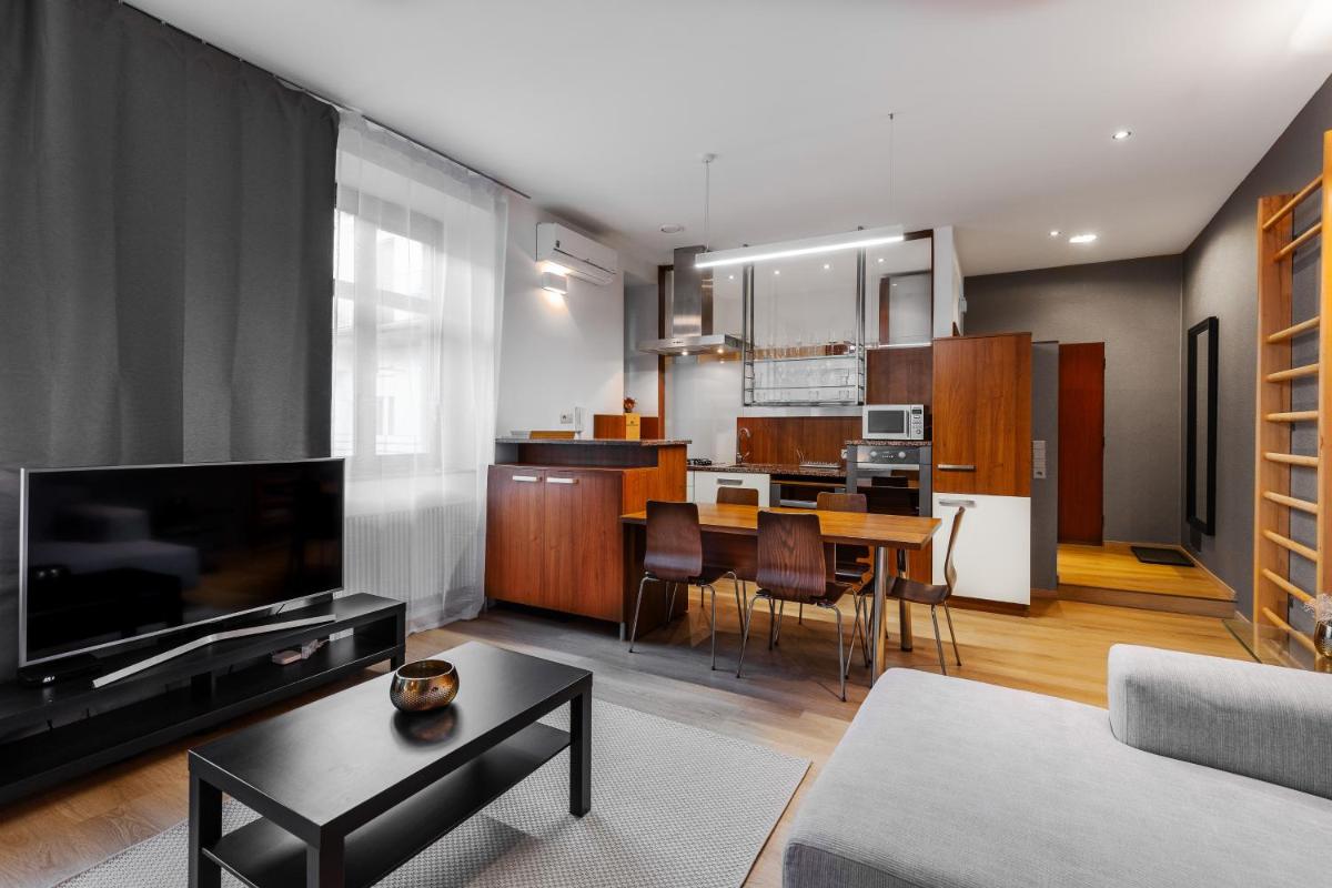 Laurinska modern apartment in direct centrum of Bratislava, Air-condition - Housity