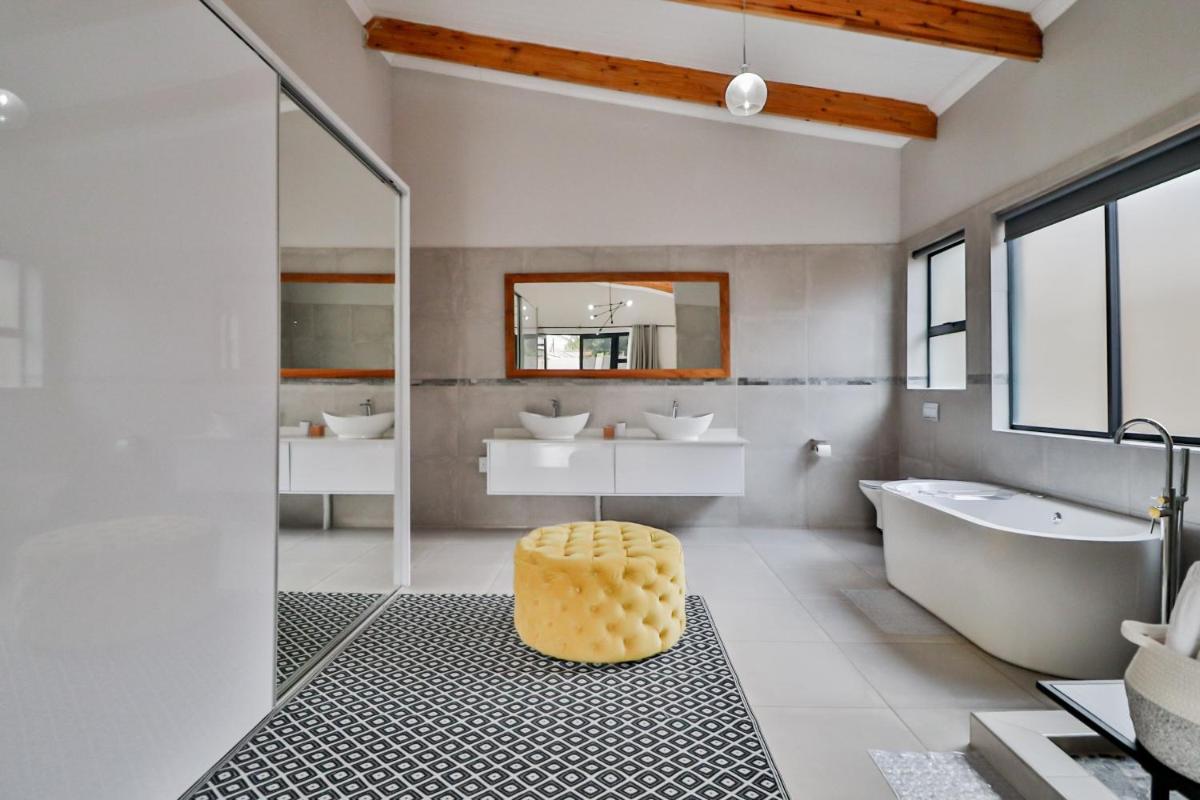 House of Bongekile 4 Bed Luxury Home in Malelane - Housity