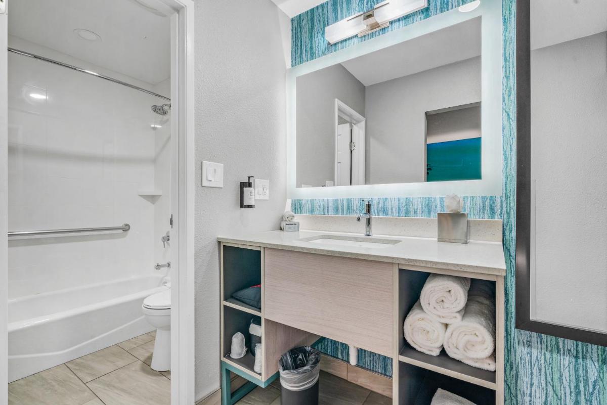 Avania Inn of Santa Barbara - Housity