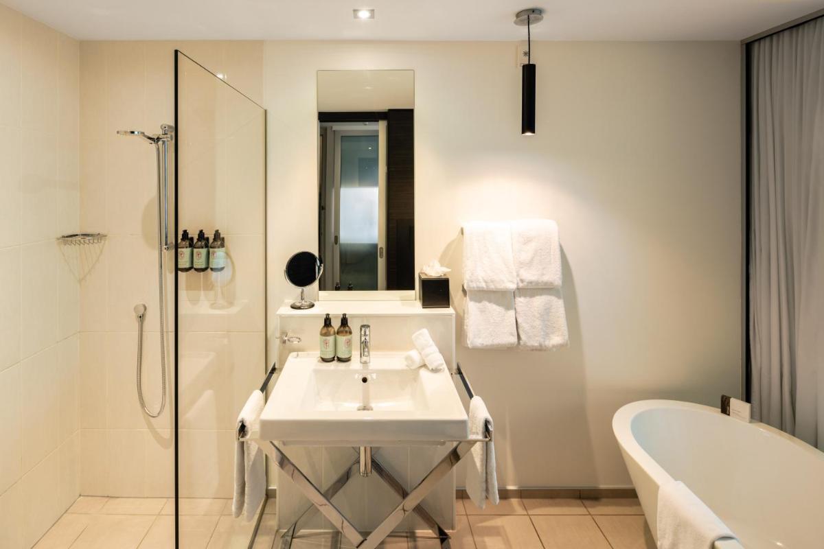 Suitetrails - Queenstown Park Boutique Hotel