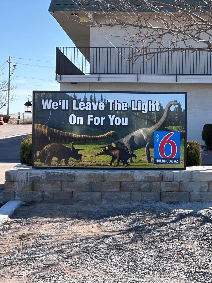 Motel 6-Holbrook, AZ - Housity
