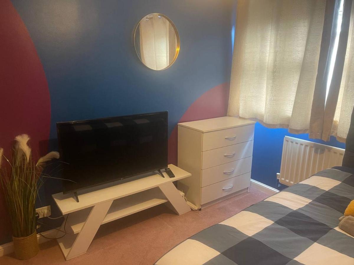 Comfy small double room in a cul de sac classy area - Housity