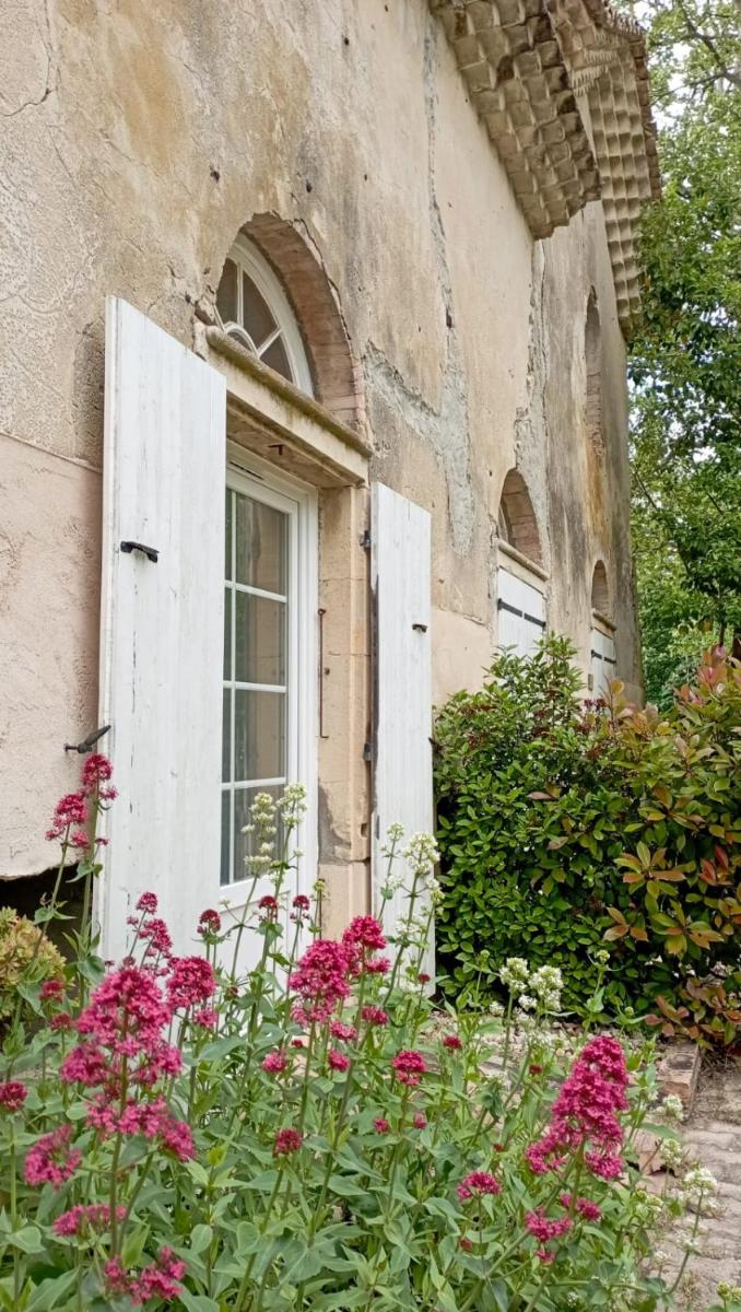 Gîte de l'orangerie du Château de la Bégude de Mazenc - Housity