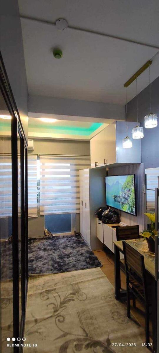 Urban Retreat Near BGC, Taguig City Hall, Venice - Hizvo