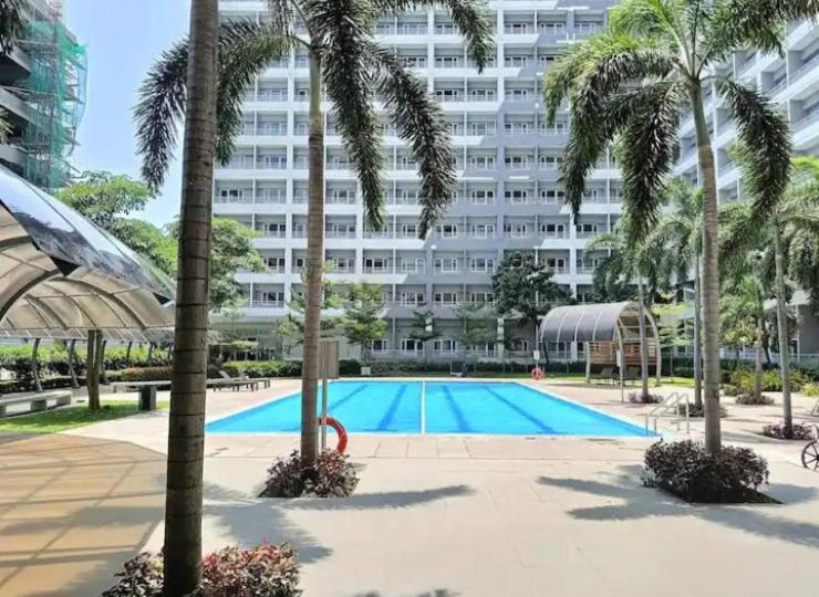 Urban Retreat Near BGC, Taguig City Hall, Venice - Hizvo