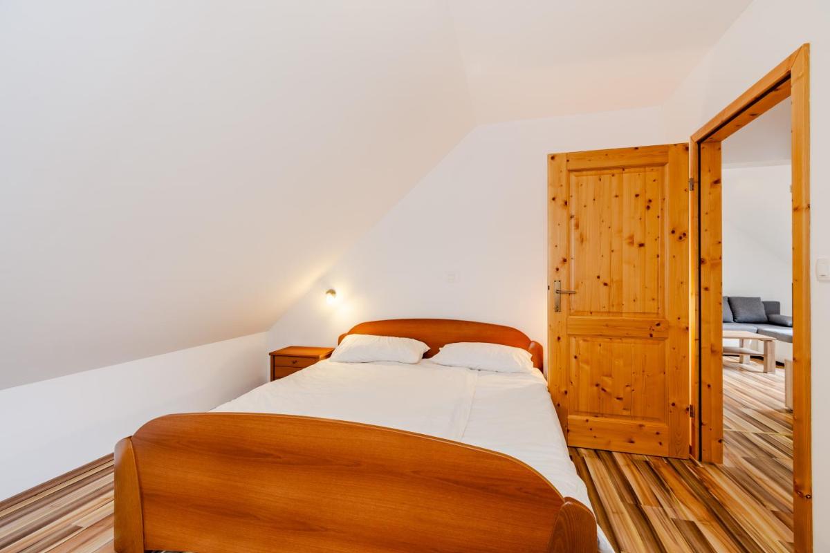 Apartment Pr' Štajercu with Free Onsite Parking - Housity