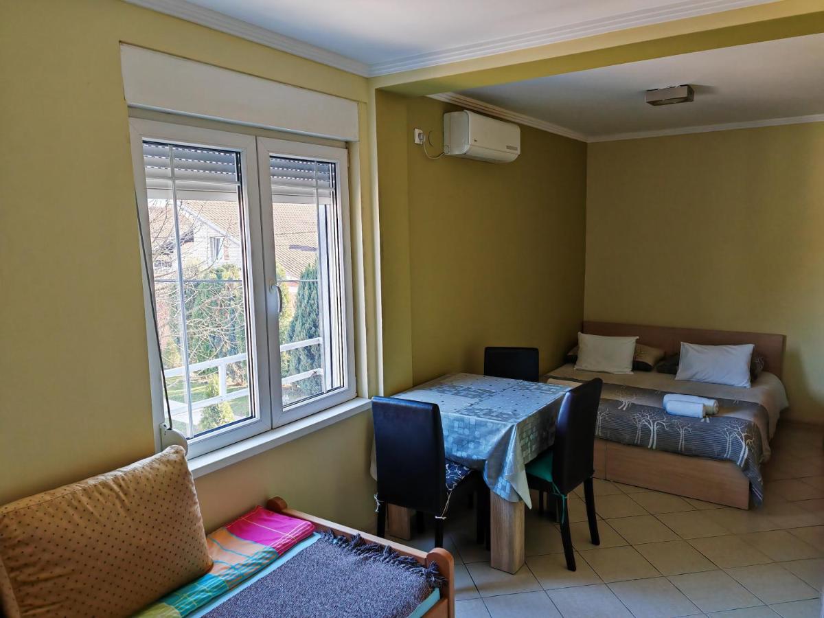 Apartments Popovic - Housity