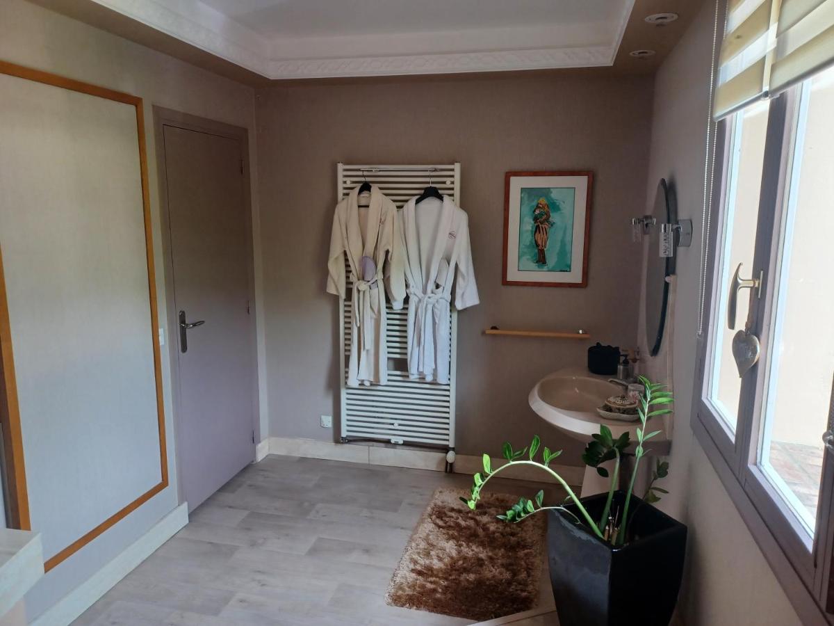Comme chez Vous - Housity