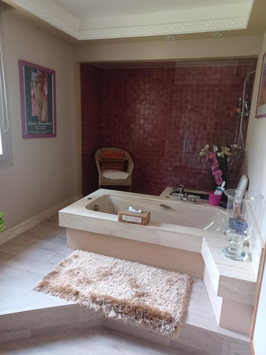 Comme chez Vous - Housity