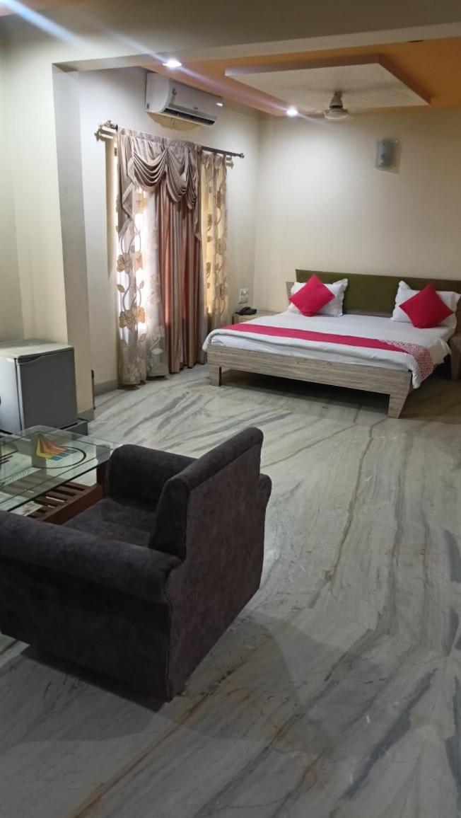 HOTEL SHRI KRISHN - Housity