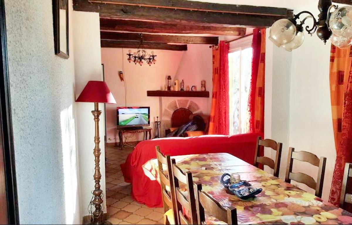 Maison de 2 chambres avec vue sur le lac et jardin clos a Montauroux - Housity