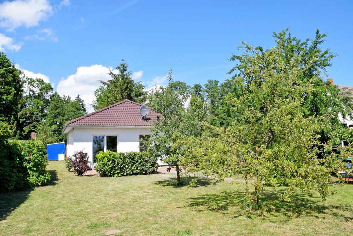 Ferienhaus Falkenhagen mit Garten - Housity
