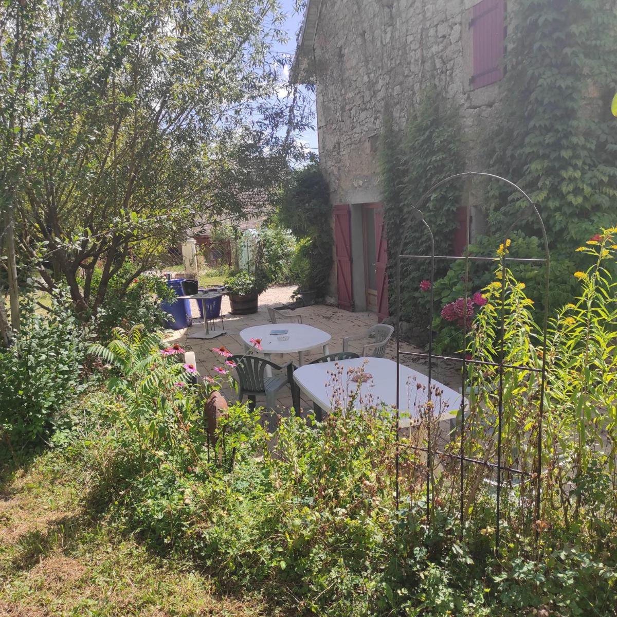 MAISON DE CHARME LAC AIGUEBELETTE - Housity