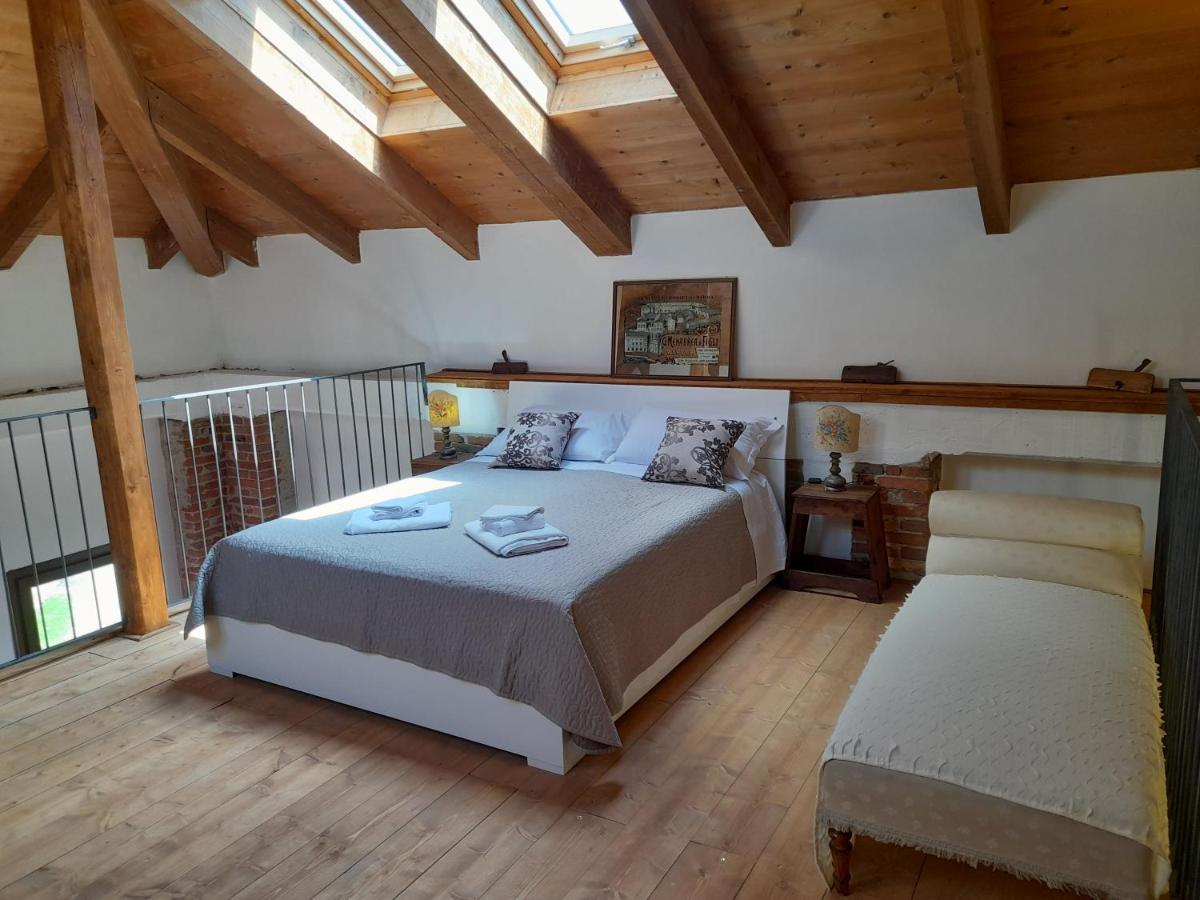 Madama Langa Country House con piscina nelle vigne - Housity