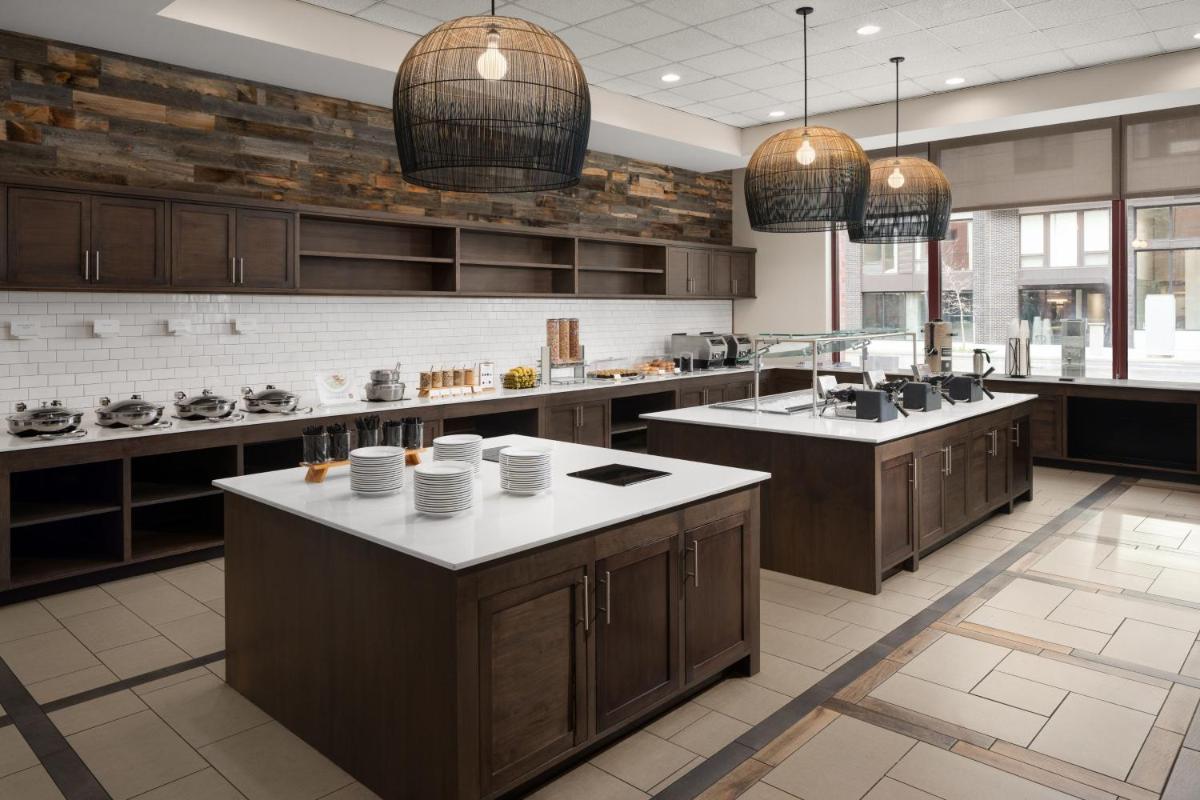 Residence Inn Portland Downtown/RiverPlace - Housity