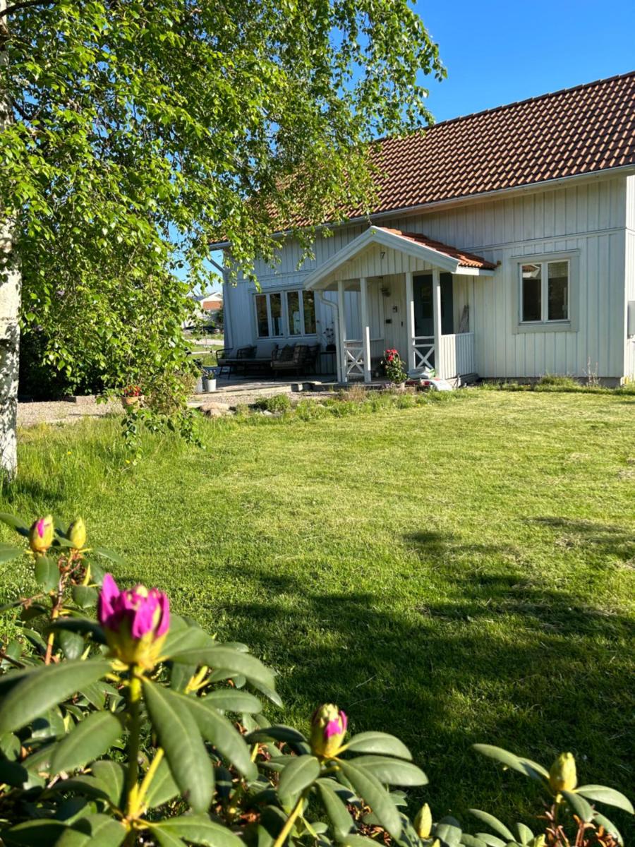 Villa Tjurpannan Grebbestad - Housity