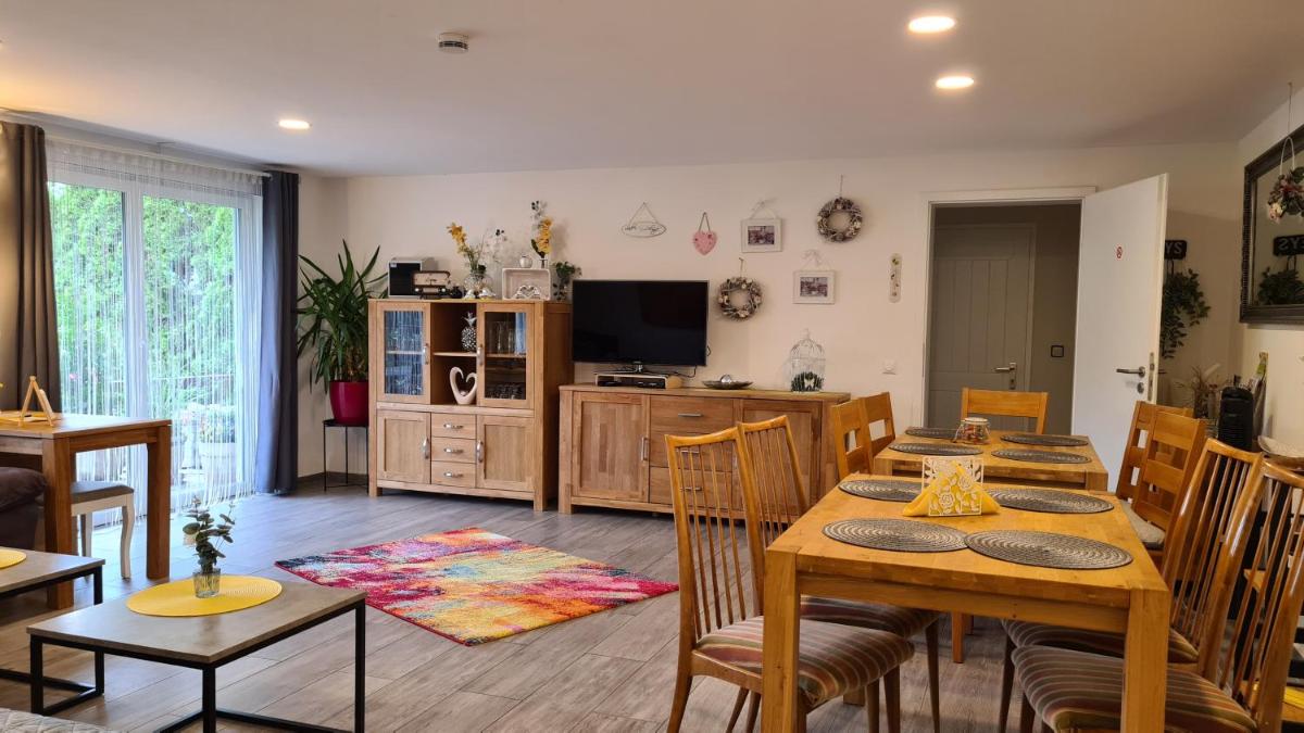 'Tor zum Schwarzwald' Ferienwohnungen mit Sauna - Housity