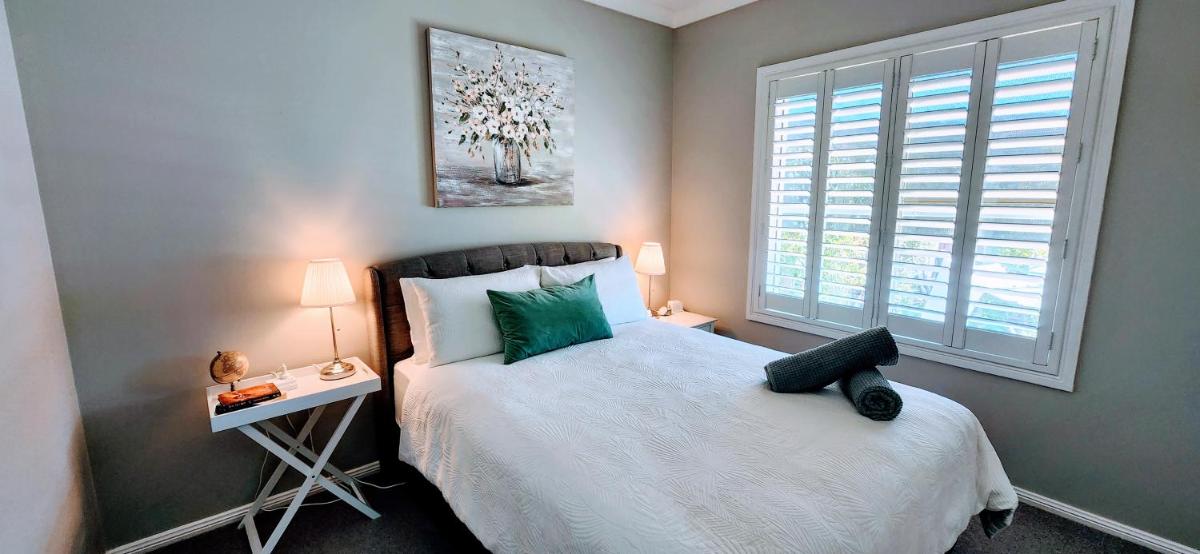 270 On Church - Spacious Alfresco Area - Housity