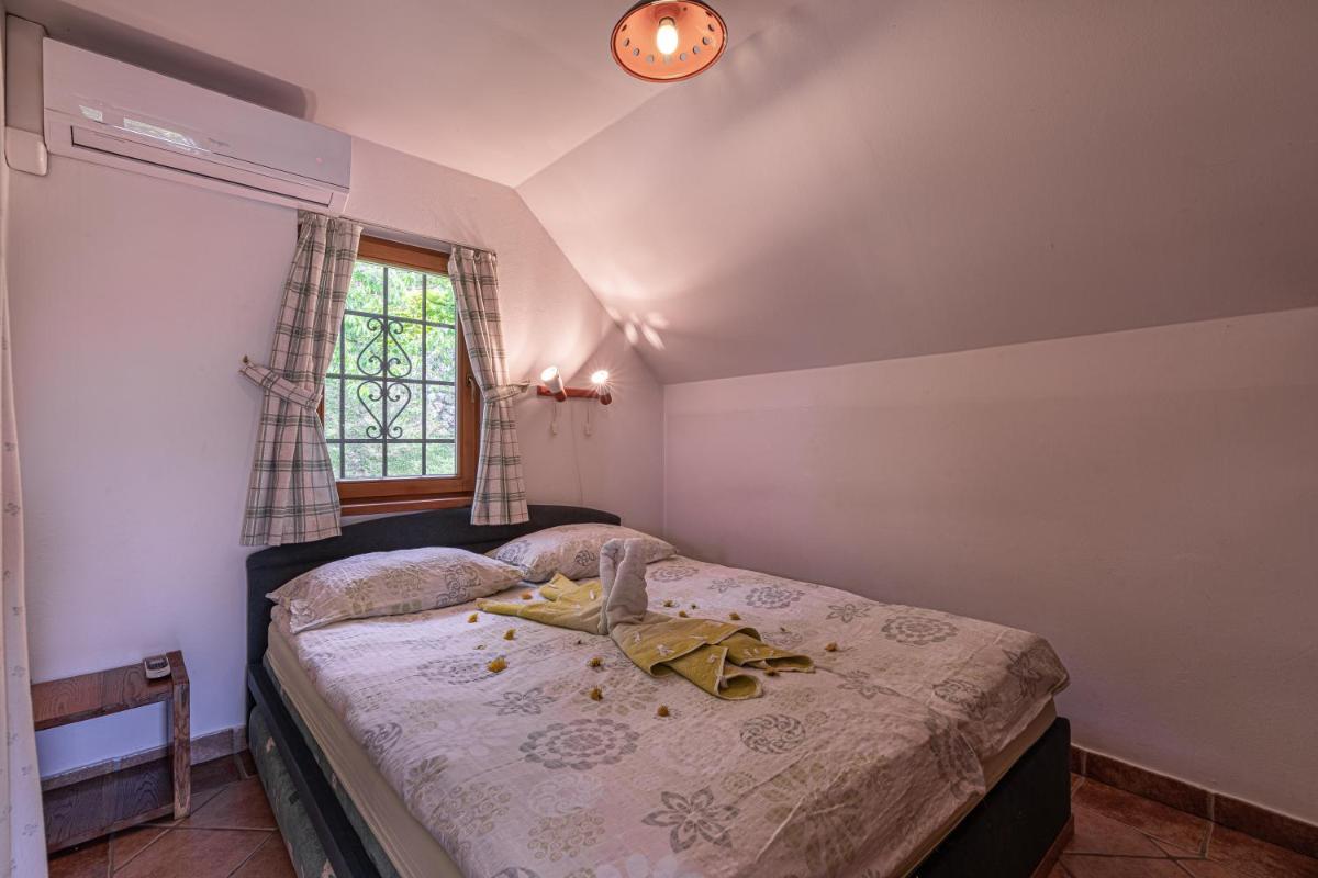 Vineyard Cottage Rataj 1 - Housity