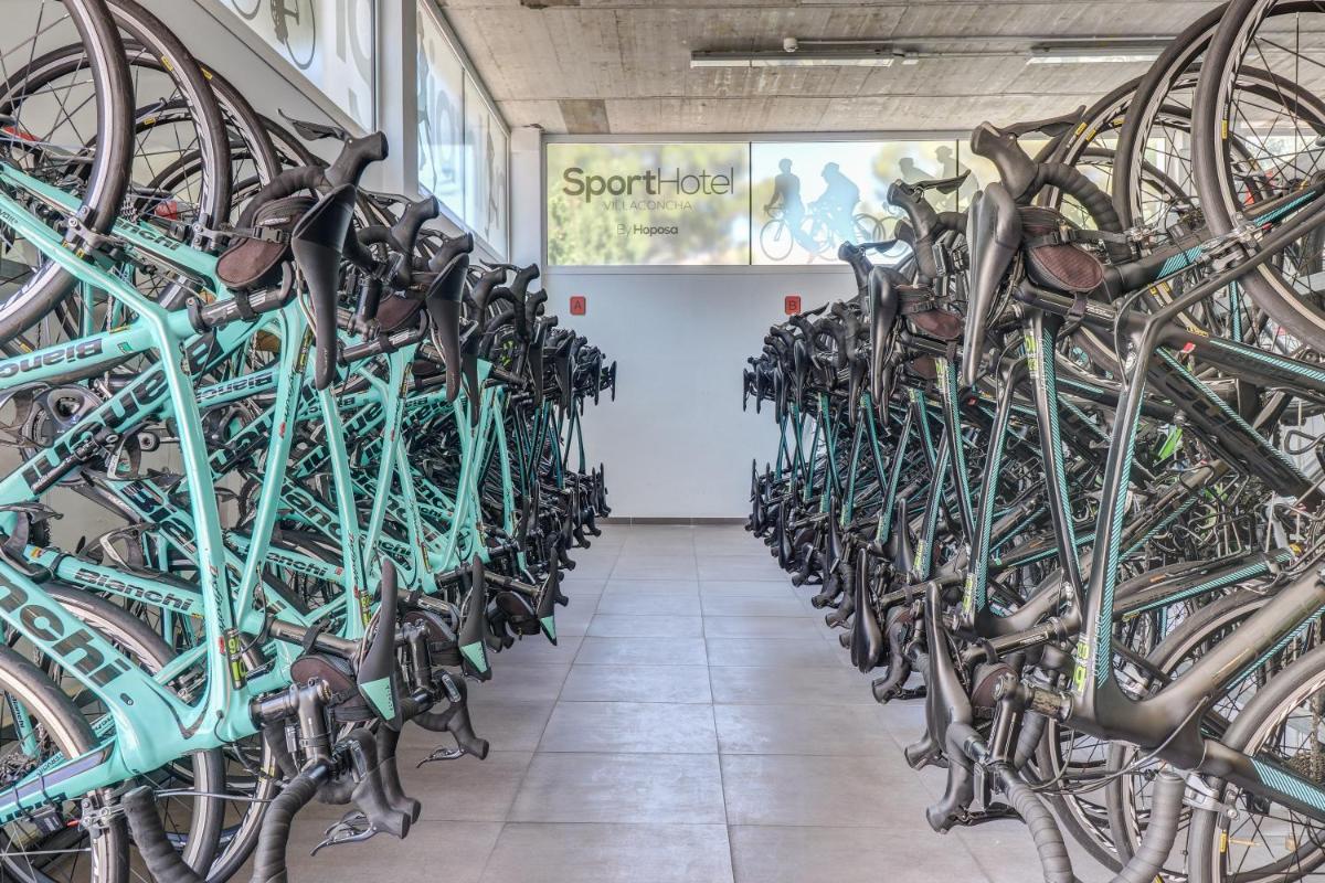 Montar en bicicleta en Hoposa Hotel & Apartaments VillaConcha o alrededores
