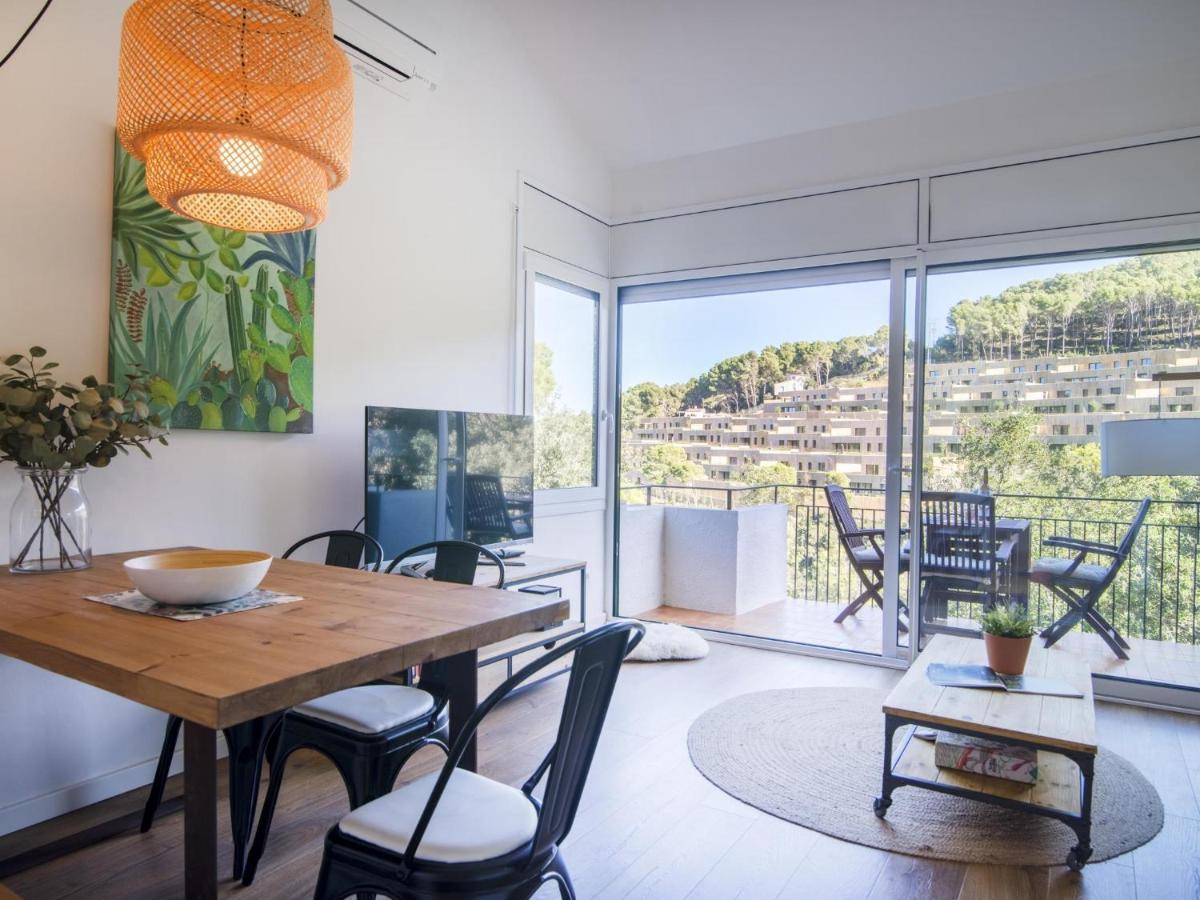 Stylish Sa Riera, Private Parking, Beach Views - Housity
