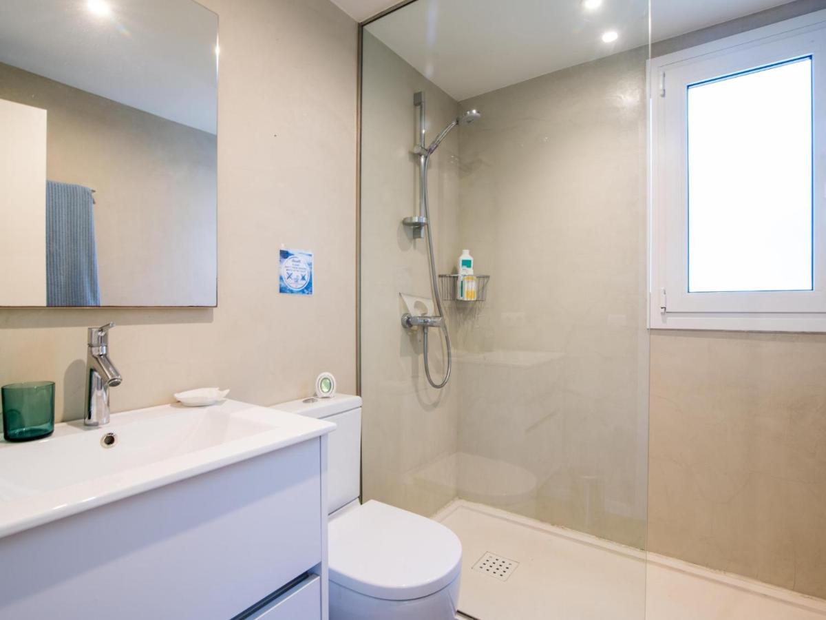 Stylish Sa Riera, Private Parking, Beach Views - Housity