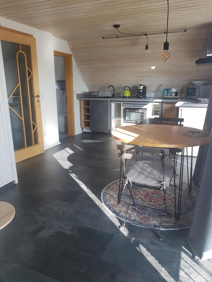 1 Zimmer Appartement mit Bad - Housity