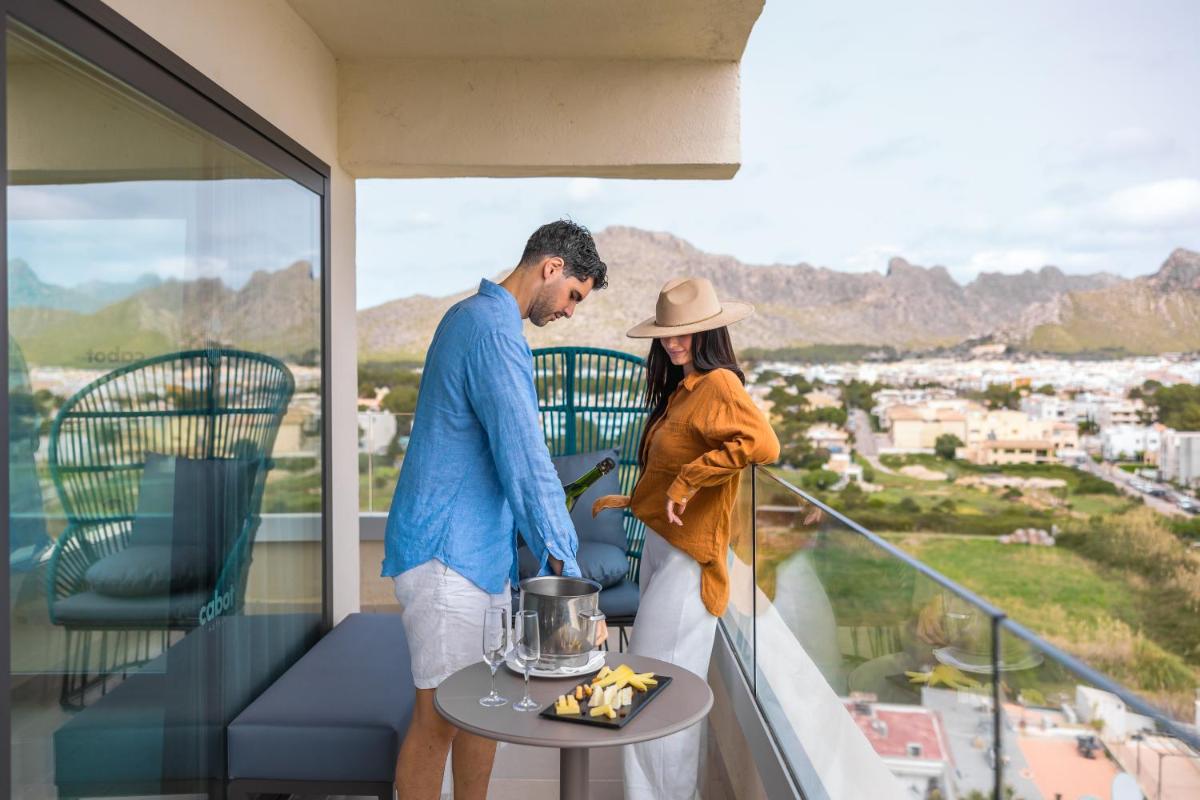 Un balcón o terraza de Cabot Pollensa Park Spa