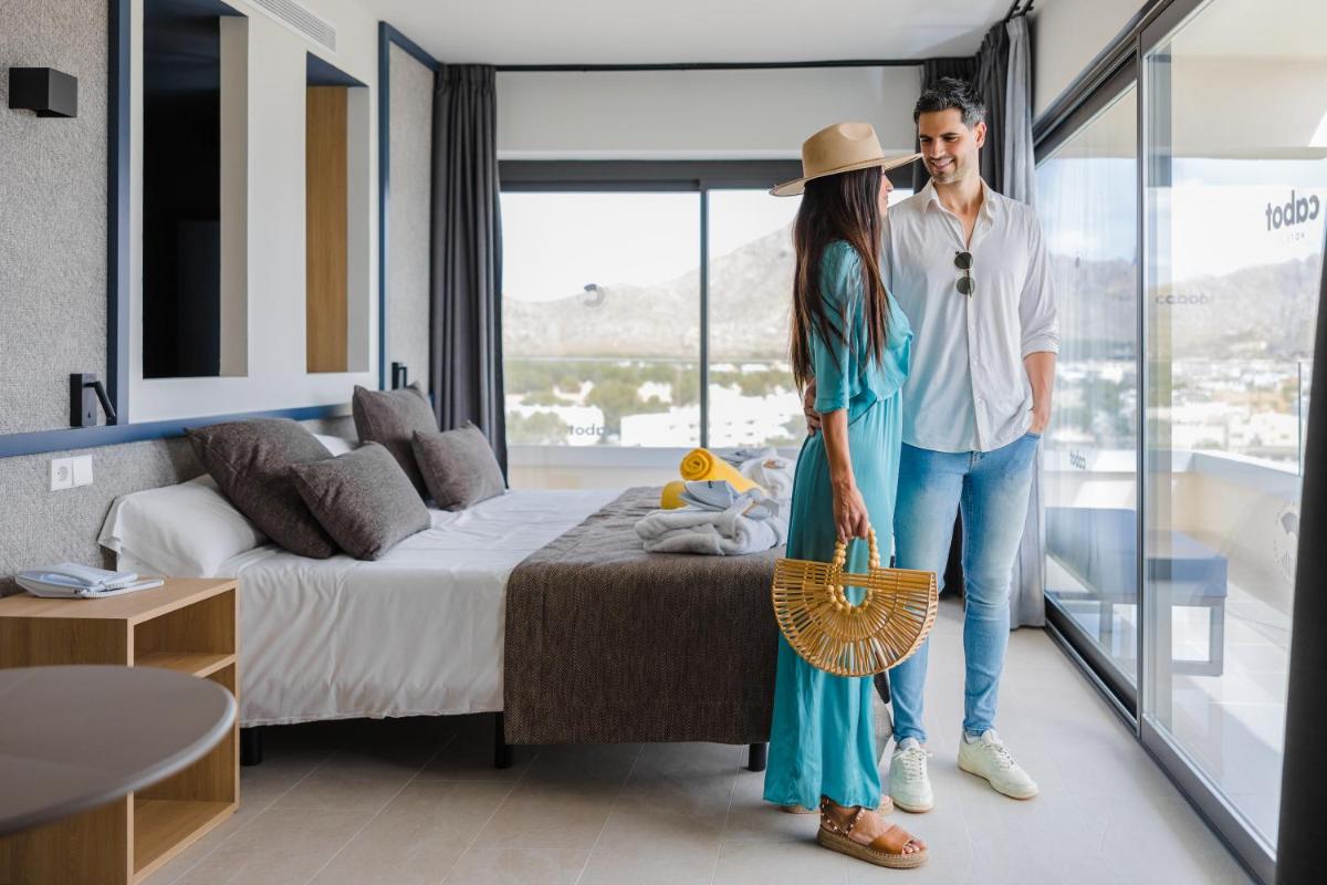 Cama o camas de una habitación en Cabot Pollensa Park Spa