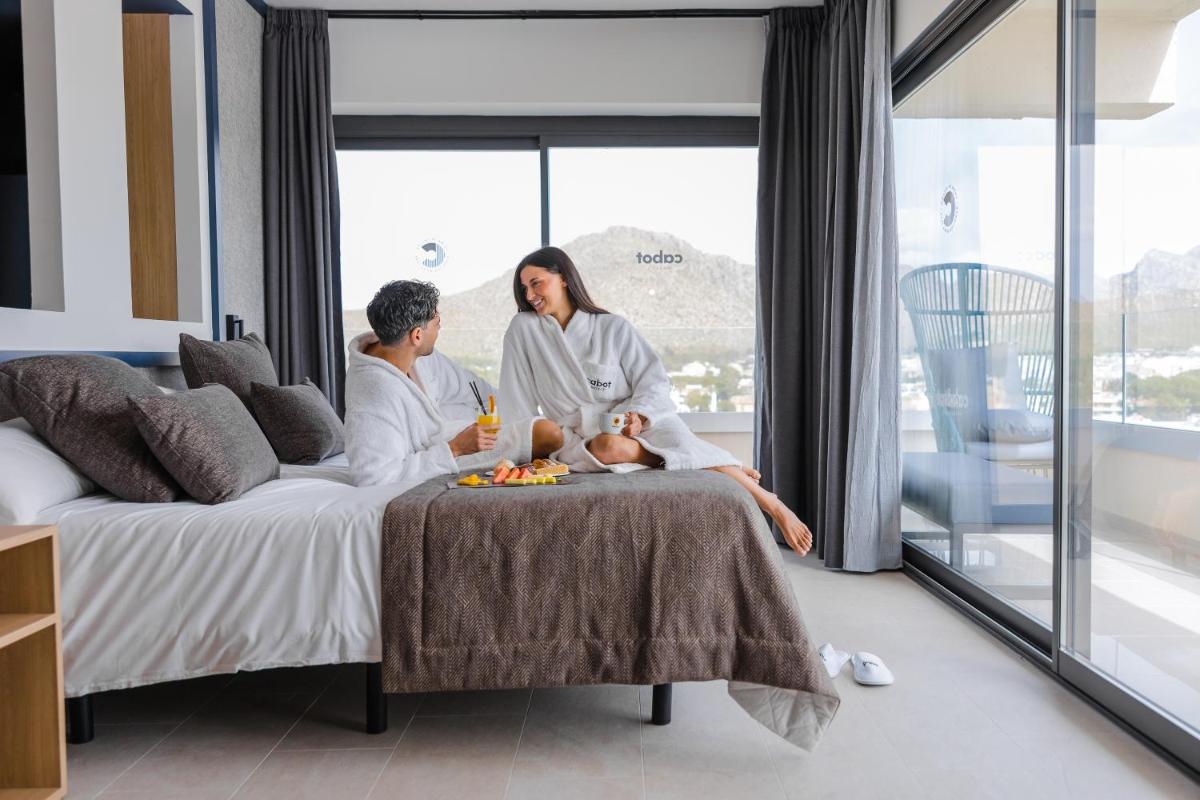 Cama o camas de una habitación en Cabot Pollensa Park Spa