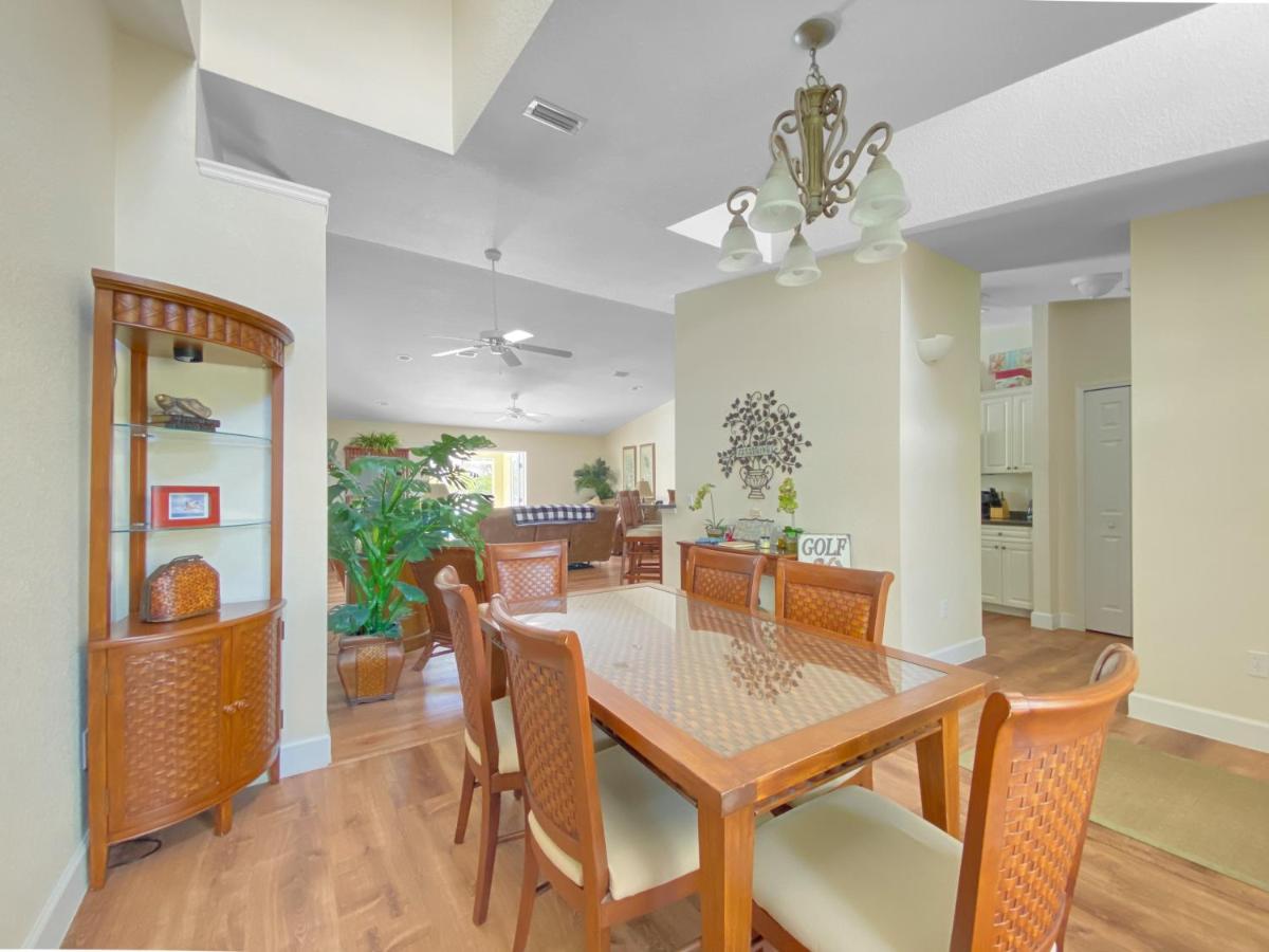 Canary Nest - Rotonda West Private Villa with Heated Pool - Housity