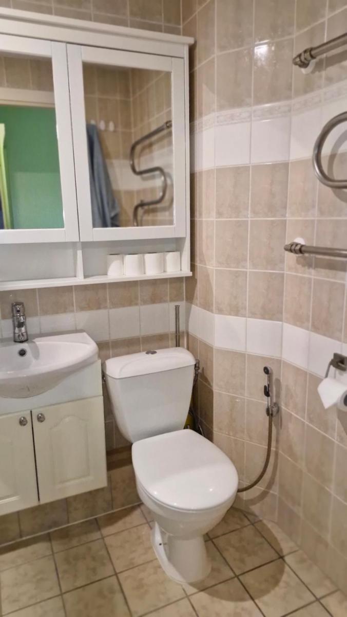 Magistral Contact Free Apartment with free parking - Housity