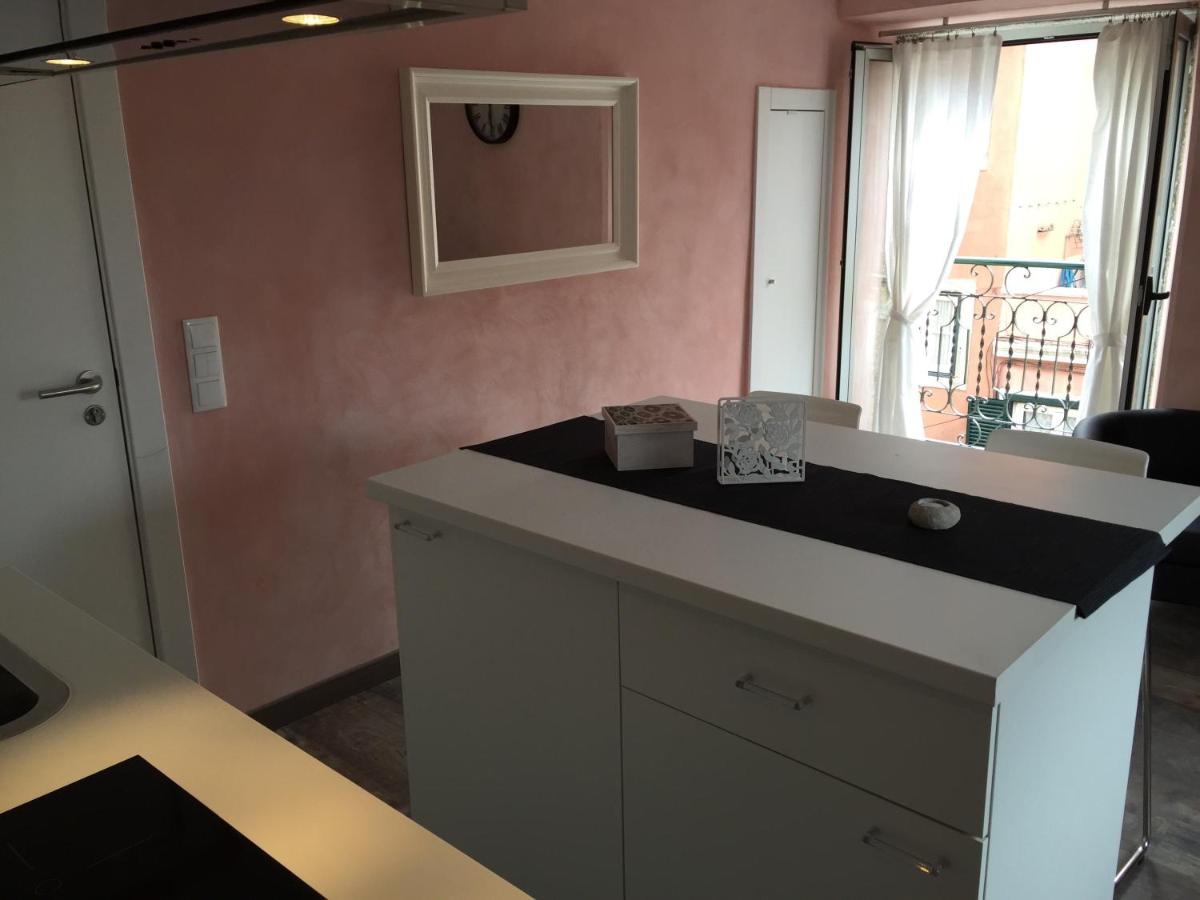 Victoria Place - Housity