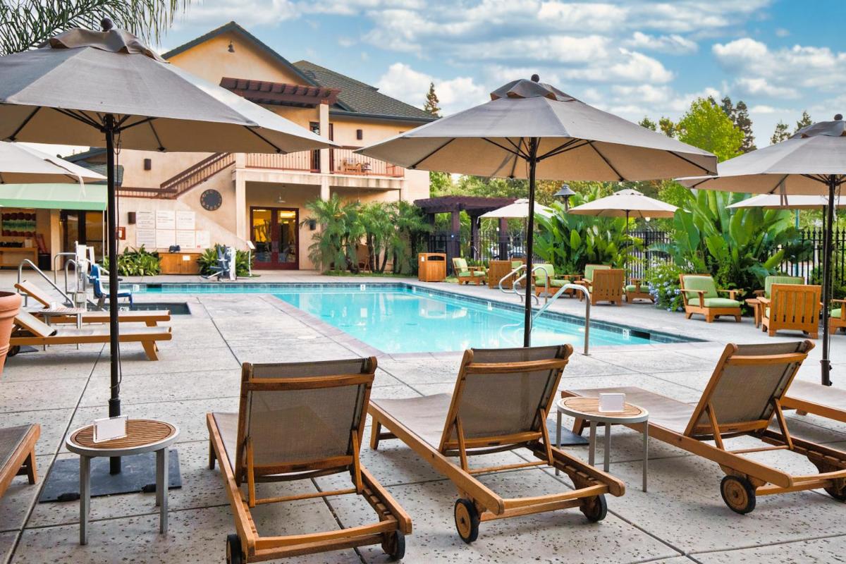 Appellation Lodi - Wine & Roses Resort and Spa - Housity