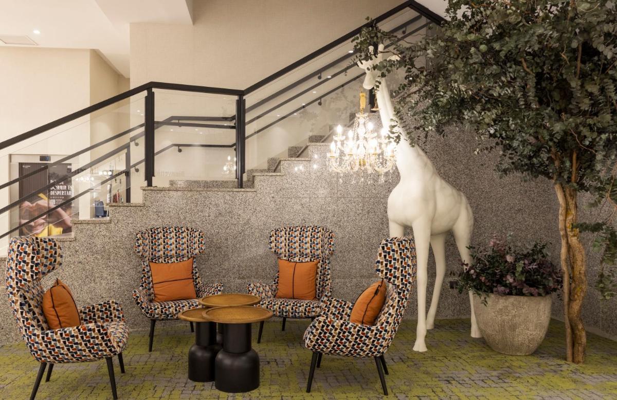 Zona de estar de Ilunion Les Corts Spa