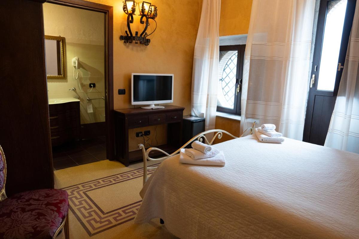 Residenza L'Antico Borgo Hotel - Housity