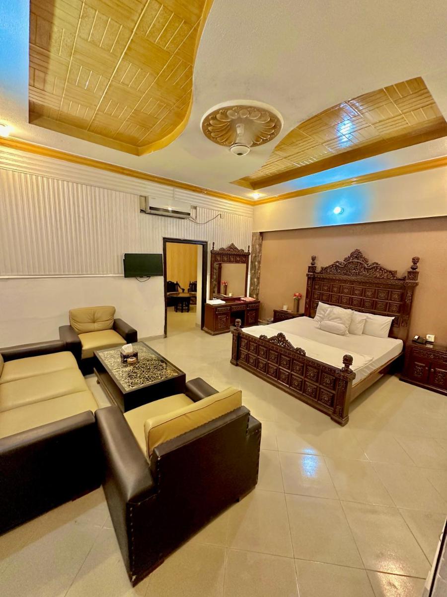 Hotel Shelton Palace - Housity
