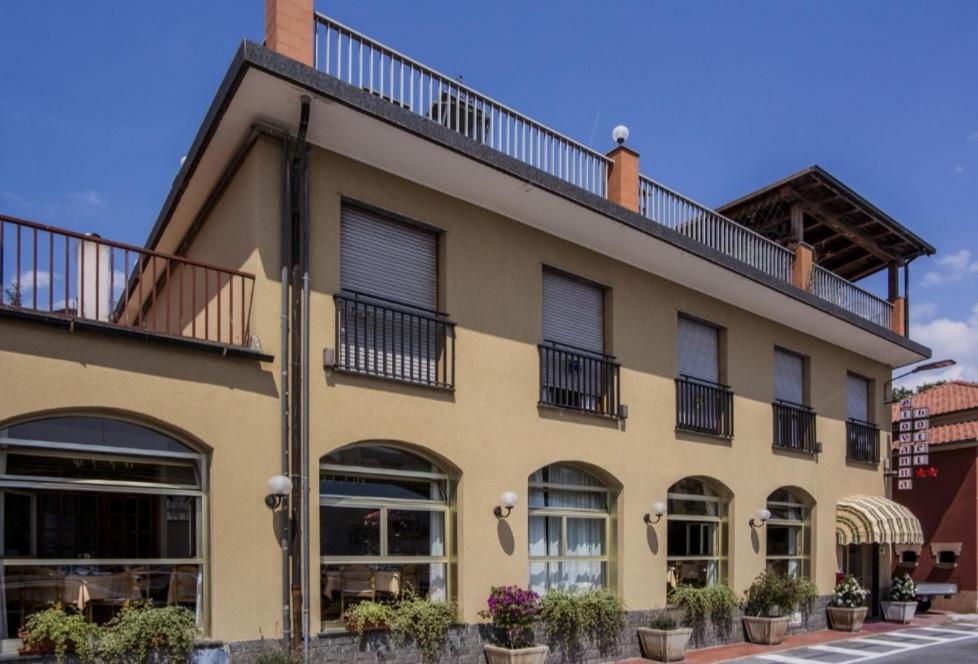 Hotel Giovanna - Housity