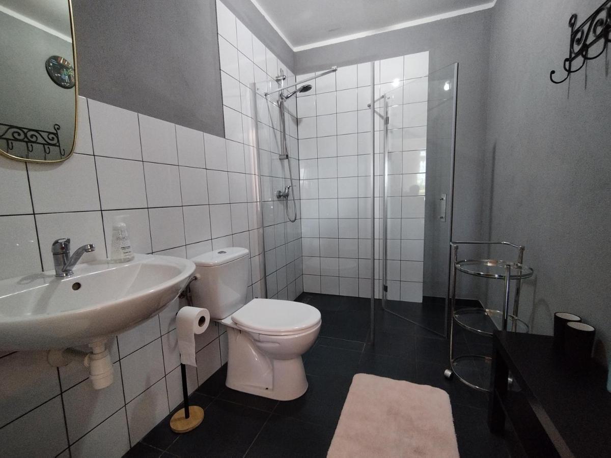 Domek w górach - Housity