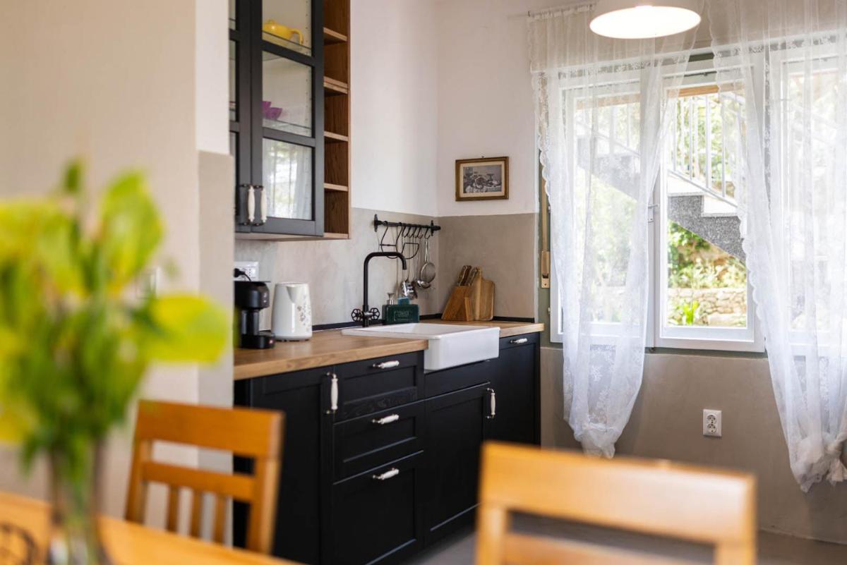 Alaburic rooms & apartment - Housity