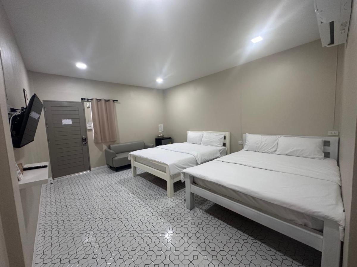 Juni House Chumphon - Housity
