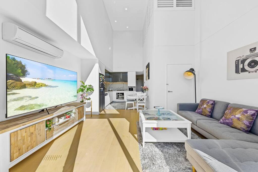 Suitetrails - Epping Sunlit Luxury Loft - 2Beds & High Ceilings