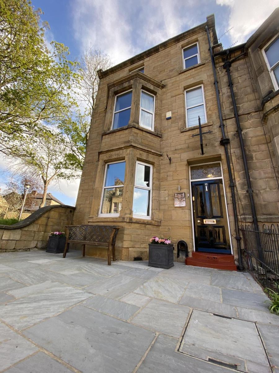 Tate House - Housity