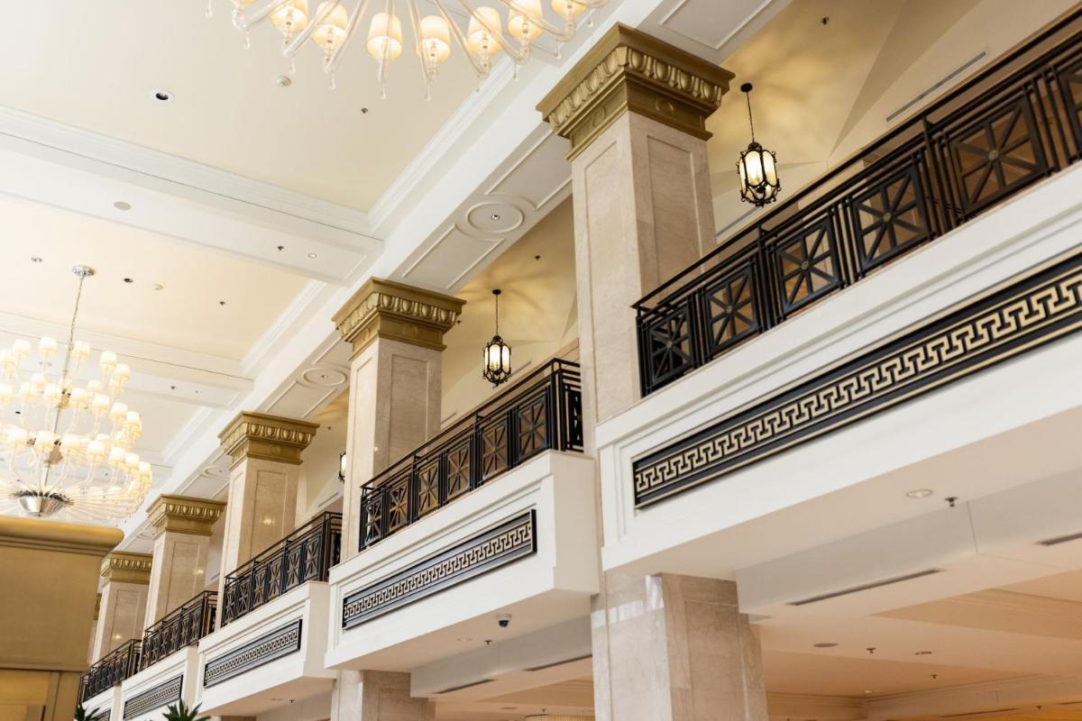 JW Marriott Chicago - Housity