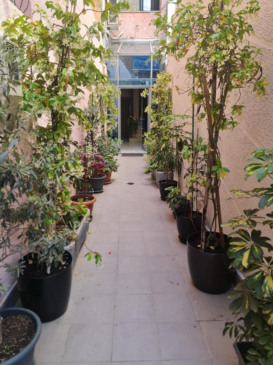 Hotel La Villa - Housity